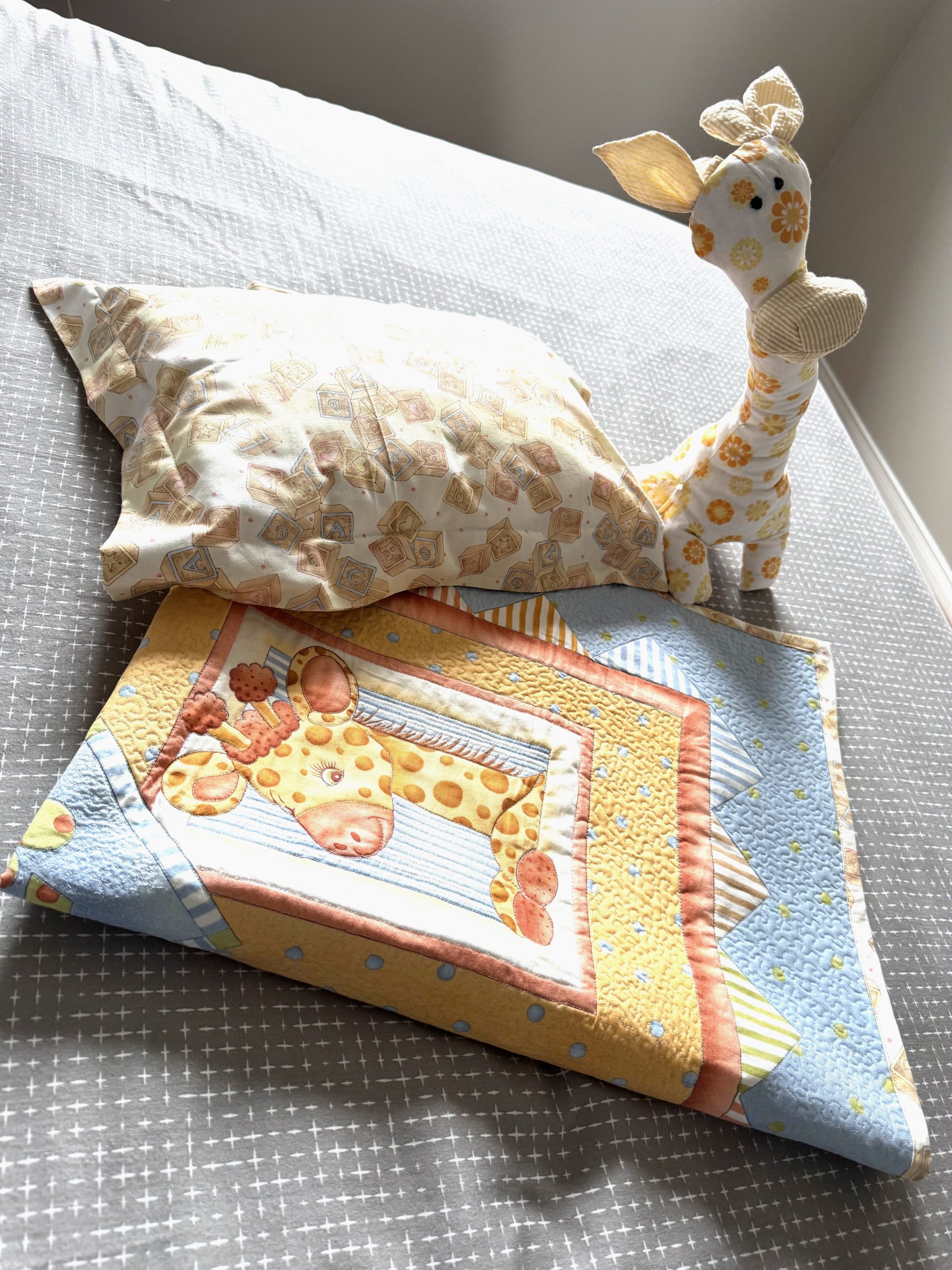 Giraffe Comforter Set of three